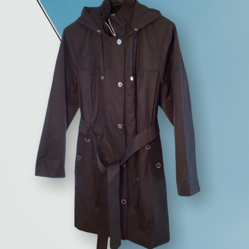 London Fog Trench Coat - Picture 13 of 16